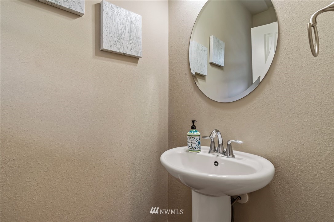 3905 176th Street Southeast Bothell, WA 98012 - Photo 17 of 39