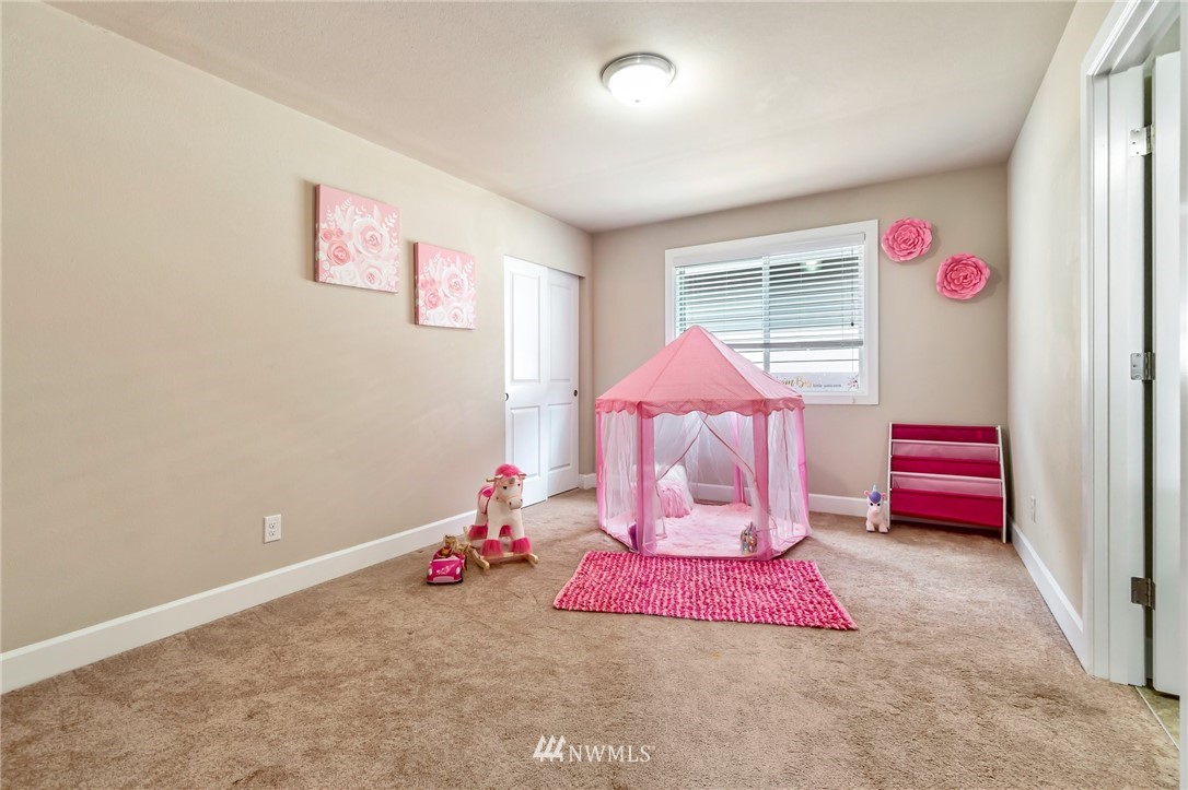 3905 176th Street Southeast Bothell, WA 98012 - Photo 30 of 39