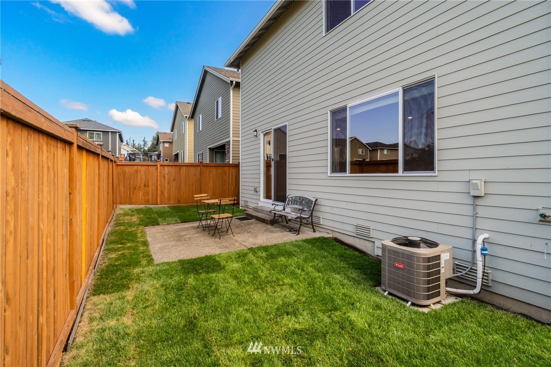 3905 176th Street Southeast Bothell, WA 98012 - Photo 35 of 39