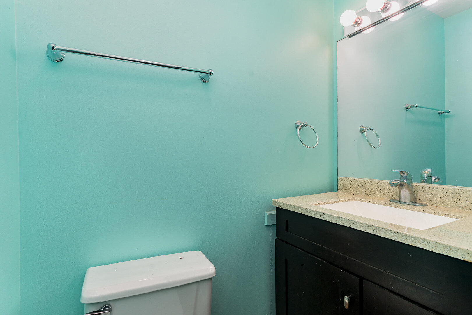 392 Park Ridge Lane, Unit B Aurora, IL 60504 - Photo 9 of 15 Gallery Image 9