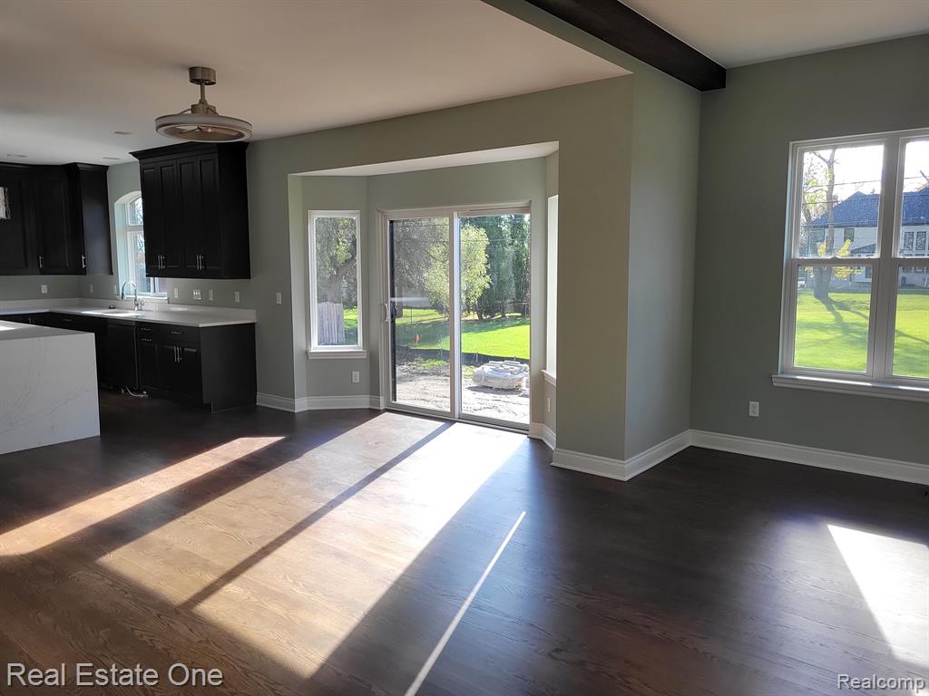 611 Vanderpool Avenue Troy, MI 48083 - Photo 12 of 26 Gallery Image 12