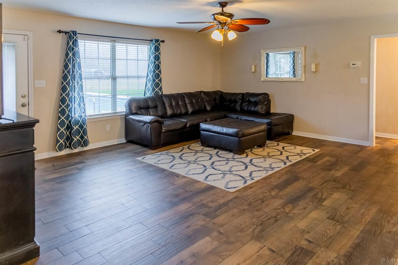 2111 Racer Lane Cantonment, FL 32533 - Photo 10 of 31 Gallery Image 10