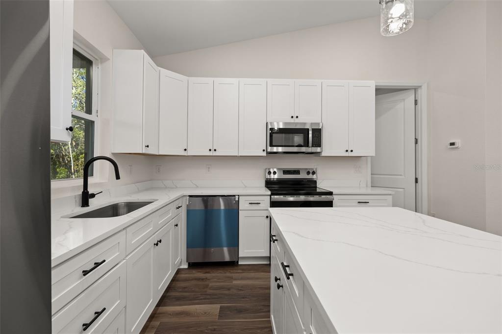 2327 North Monterey Road Avon Park, FL 33825 - Photo 10 of 38