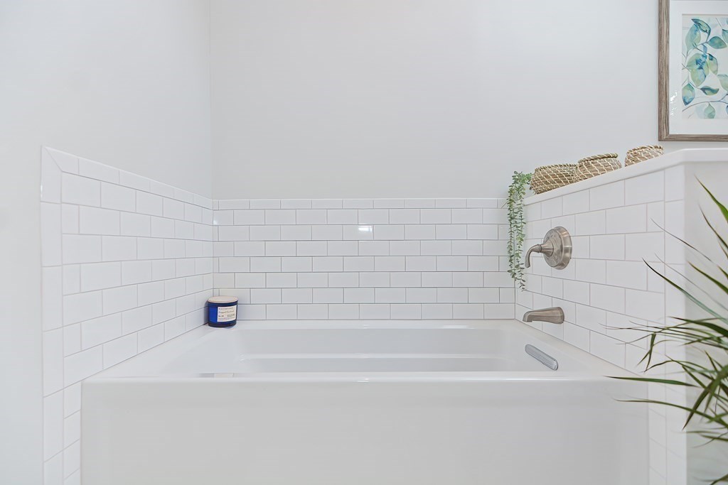 9 Delaware Road Medfield, MA 02052 - Photo 22 of 42 Gallery Image 22