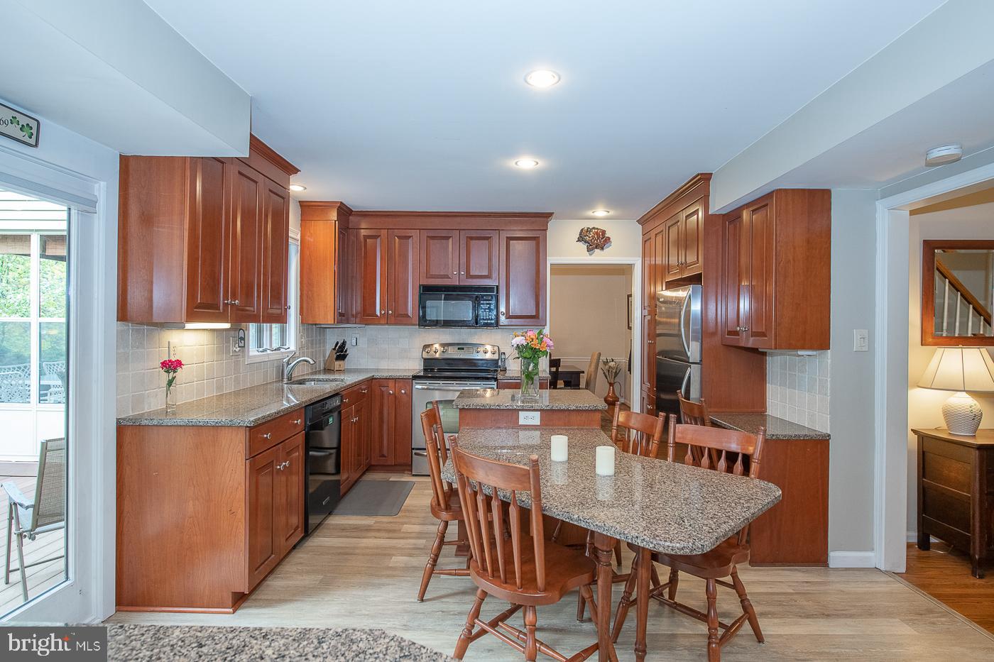 674 Fernfield Circle Wayne, PA 19087 - Photo 11 of 34 Gallery Image 11
