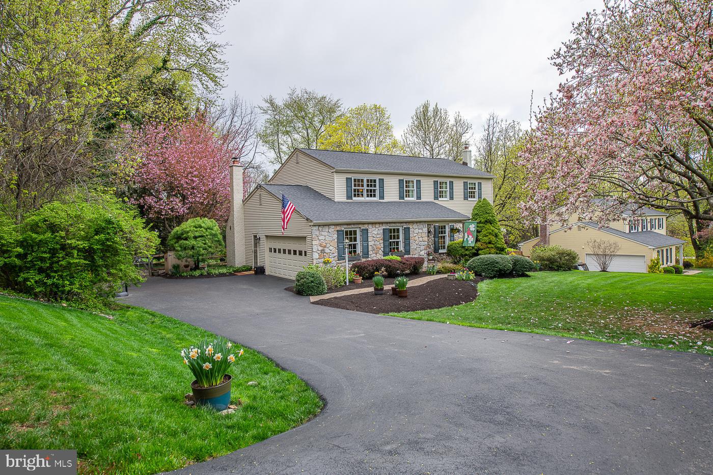 674 Fernfield Circle Wayne, PA 19087 - Photo 3 of 34 Gallery Image 3