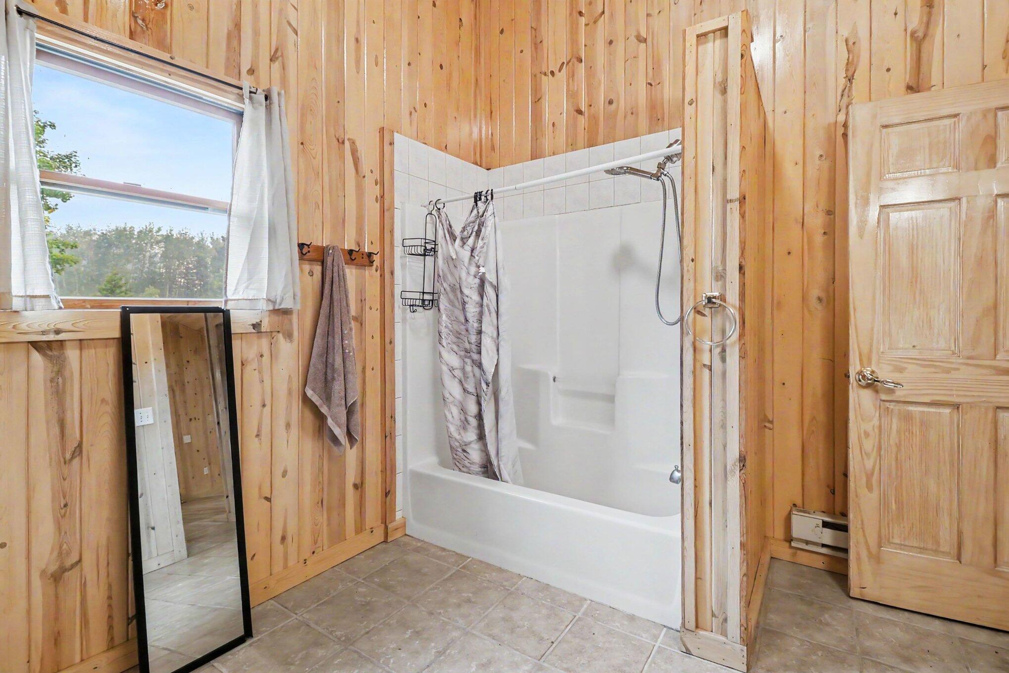 6749 West Taylor Road Mears, MI 49436 - Photo 32 of 105 017_file_3134