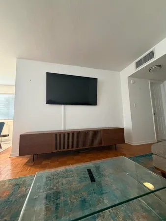 $1,300 | 2004 Lake Osborne Drive, Unit 17, Lake Worth Beach, FL 33461