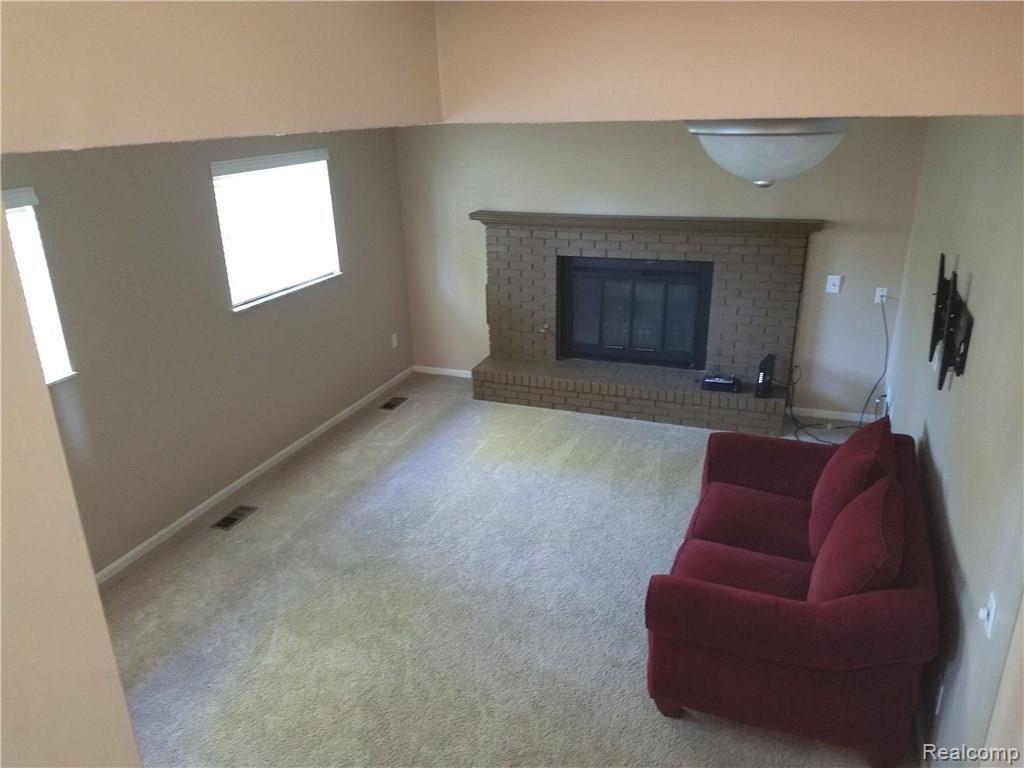 6182 Clarkston Road Clarkston, MI 48346 - Photo 9 of 20 20160920_103345.jpg