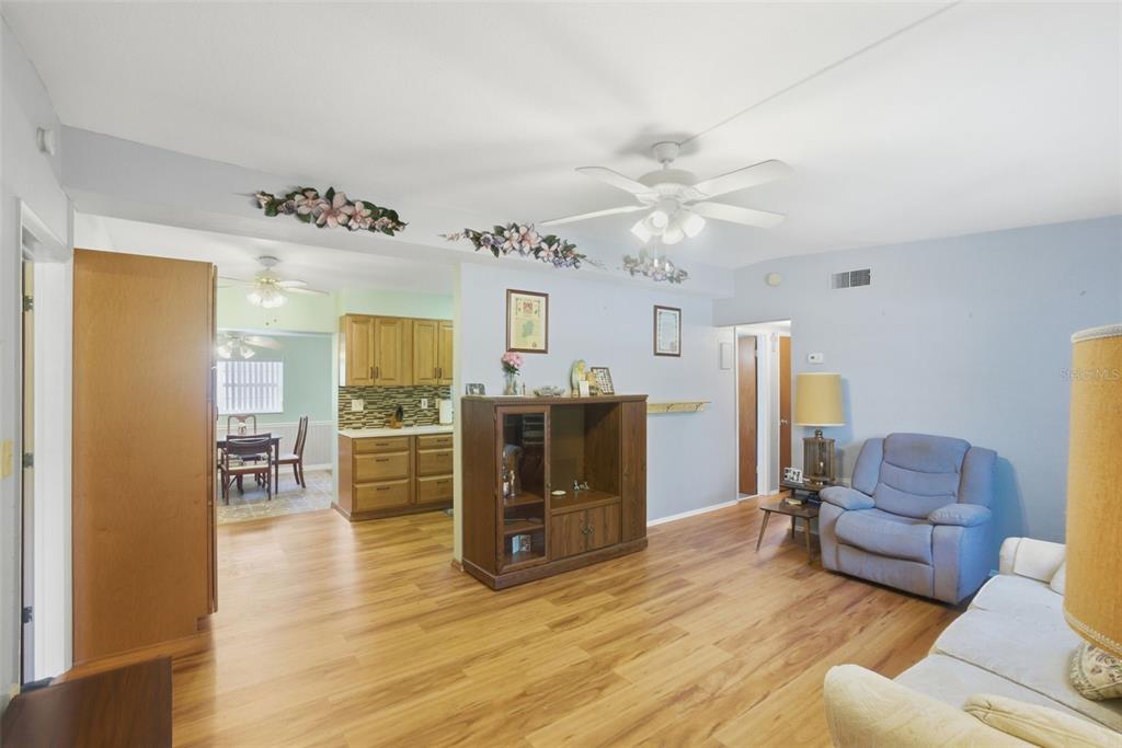 481 Kentia Road Casselberry, FL 32707 - Photo 4 of 39