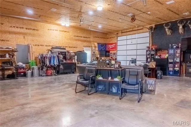 $830,000 | 2 Whitetail Rdg Road, Eolia, MO 63344