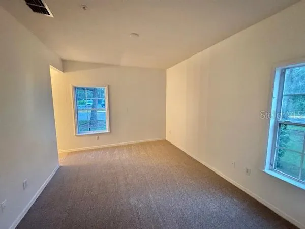 $2,300 | 3611 Conroy Road, Unit 818, Orlando, FL 32839