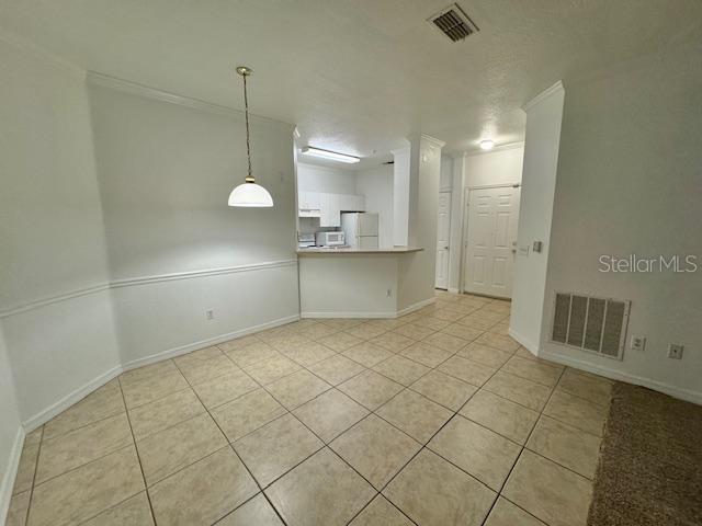 3611 Conroy Road, Unit 818 Orlando, FL 32839 - Photo 4 of 21