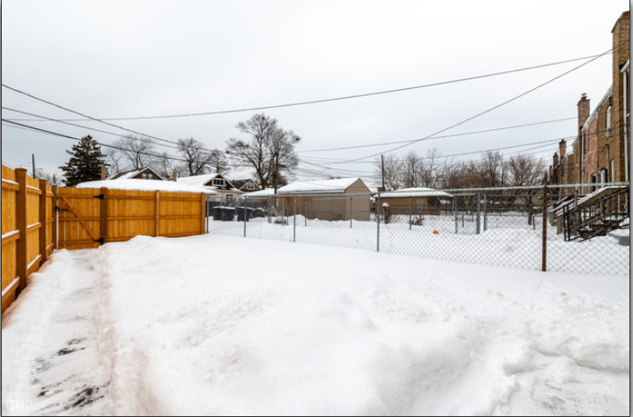 654 East 105th Street Chicago, IL 60628 - Photo 2 of 12 a view of outdoor space with a patio