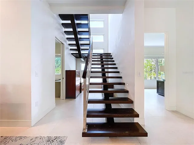 $4,696,600 | 1347 Harbor Drive, Sarasota, FL 34239