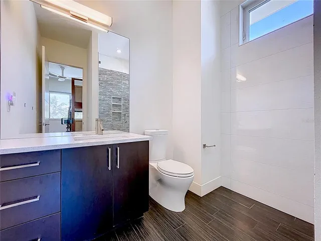 $4,696,600 | 1347 Harbor Drive, Sarasota, FL 34239