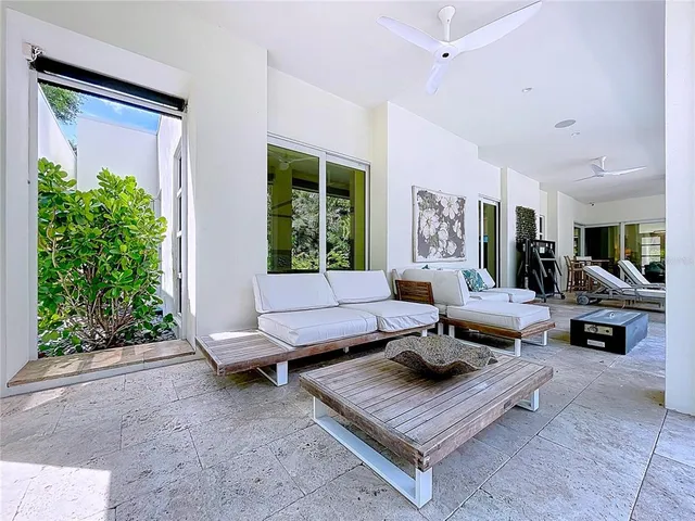 $4,696,600 | 1347 Harbor Drive, Sarasota, FL 34239