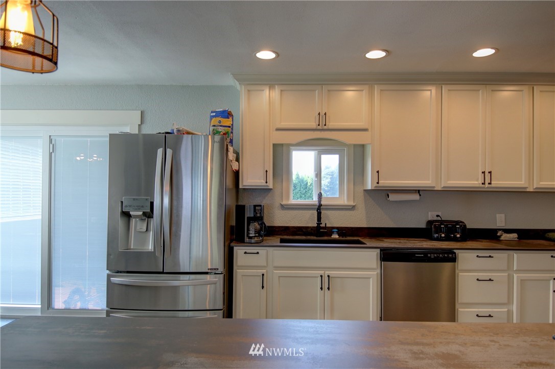 18507 Andis Road Burlington, WA 98233 - Photo 12 of 31 Gallery Image 12