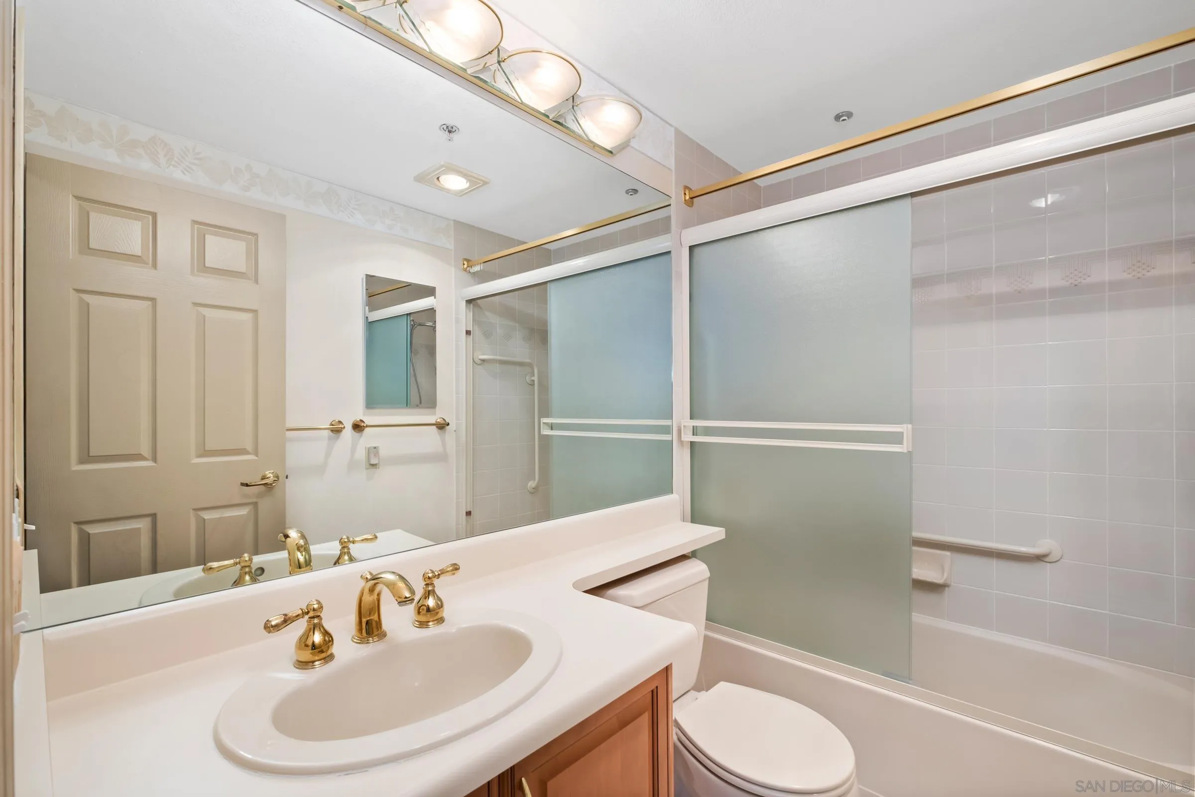 3890 Nobel, Unit 1402 San Diego, CA 92122 - Photo 6 of 20