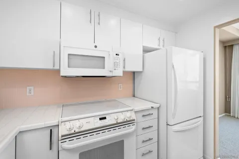 $525,000 | 3890 Nobel, Unit 1402, San Diego, CA 92122