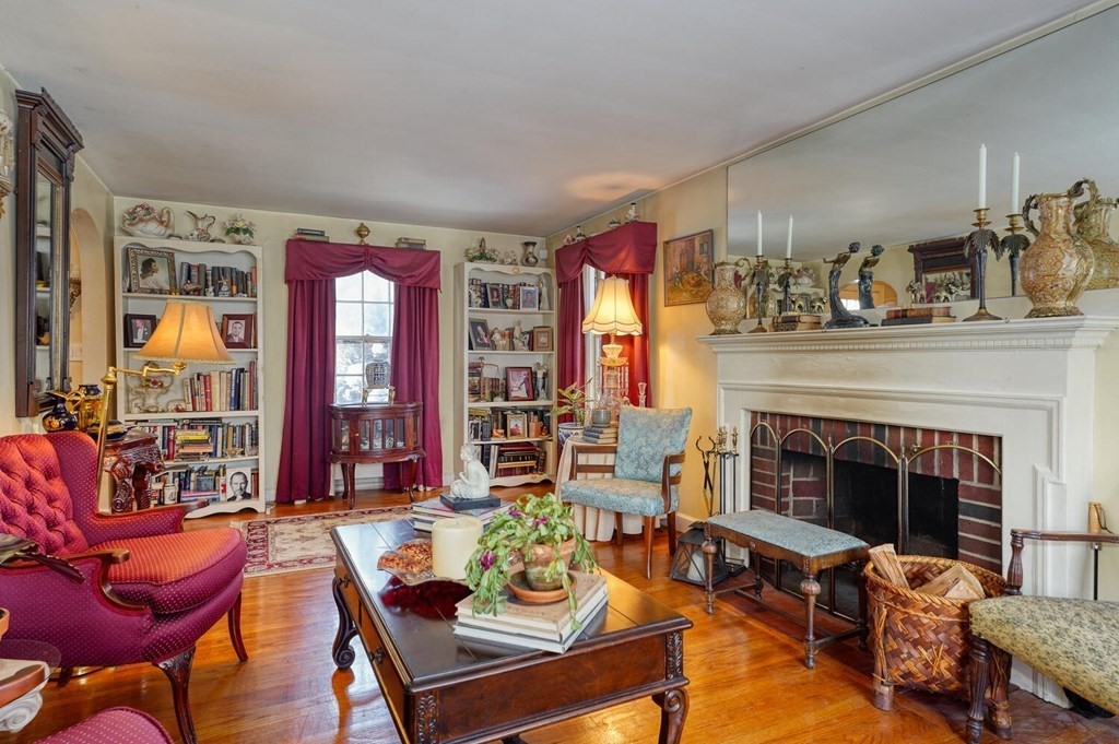 32 Williams Road Lexington, MA 02420 - Photo 5 of 42