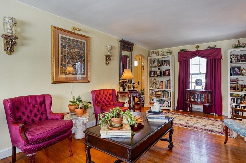 32 Williams Road Lexington, MA 02420 - Photo 6 of 42