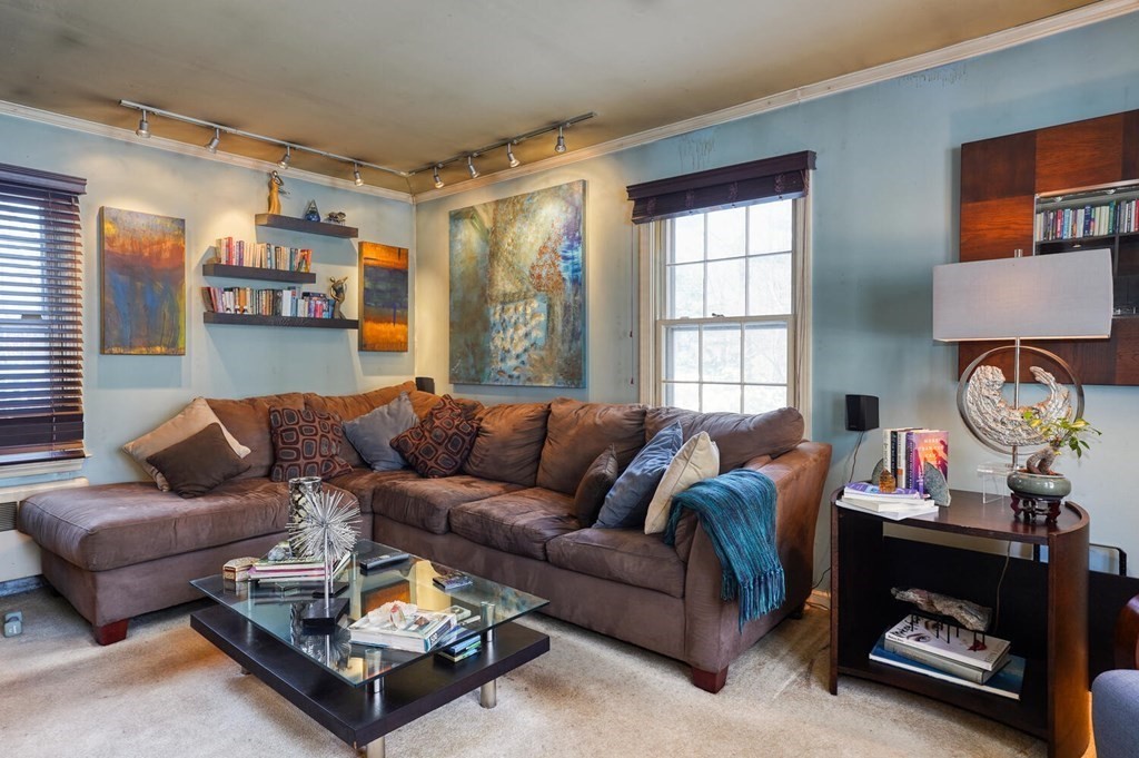 32 Williams Road Lexington, MA 02420 - Photo 8 of 42