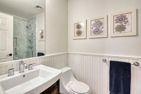 367 East Hampton Sag Harbor Turnpike, East Hampton, NY 11937