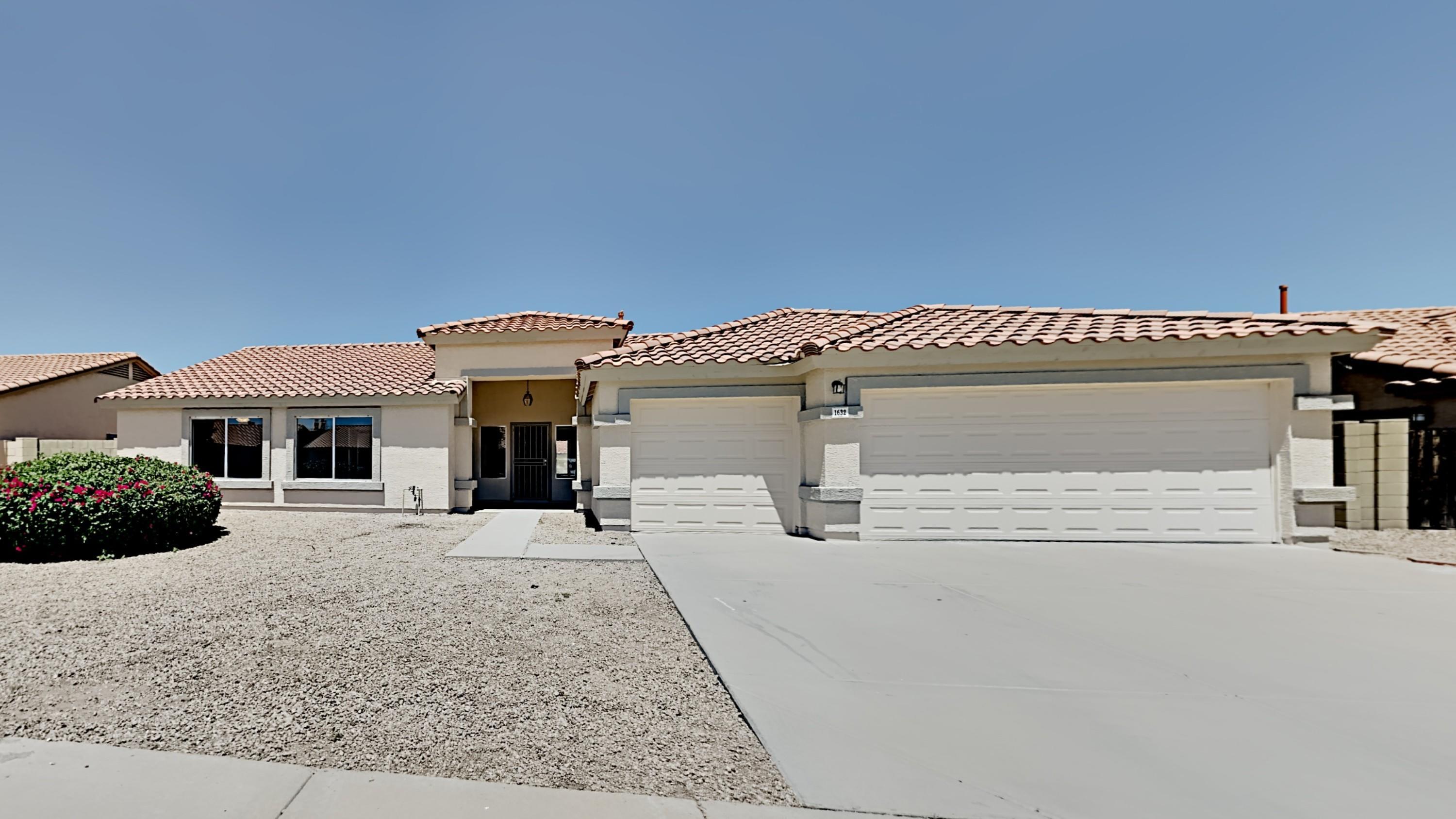 1632 East Fremont Road Phoenix, AZ 85042 - Photo 1 of 13 0_Image_t0atFDDgcP