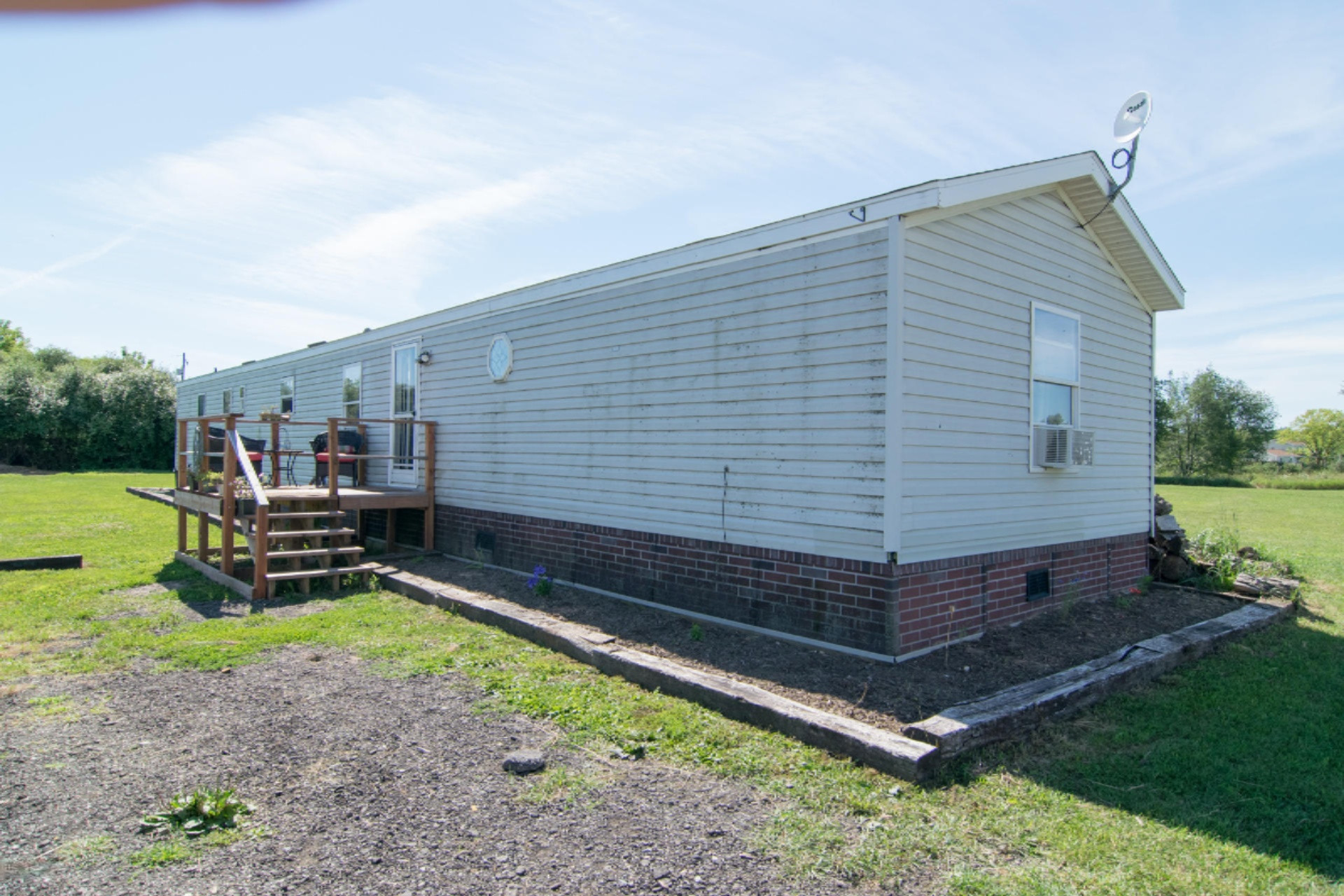 467 West Sessions Road Sheridan, MI 48884 - Photo 2 of 43 DSC_0001
