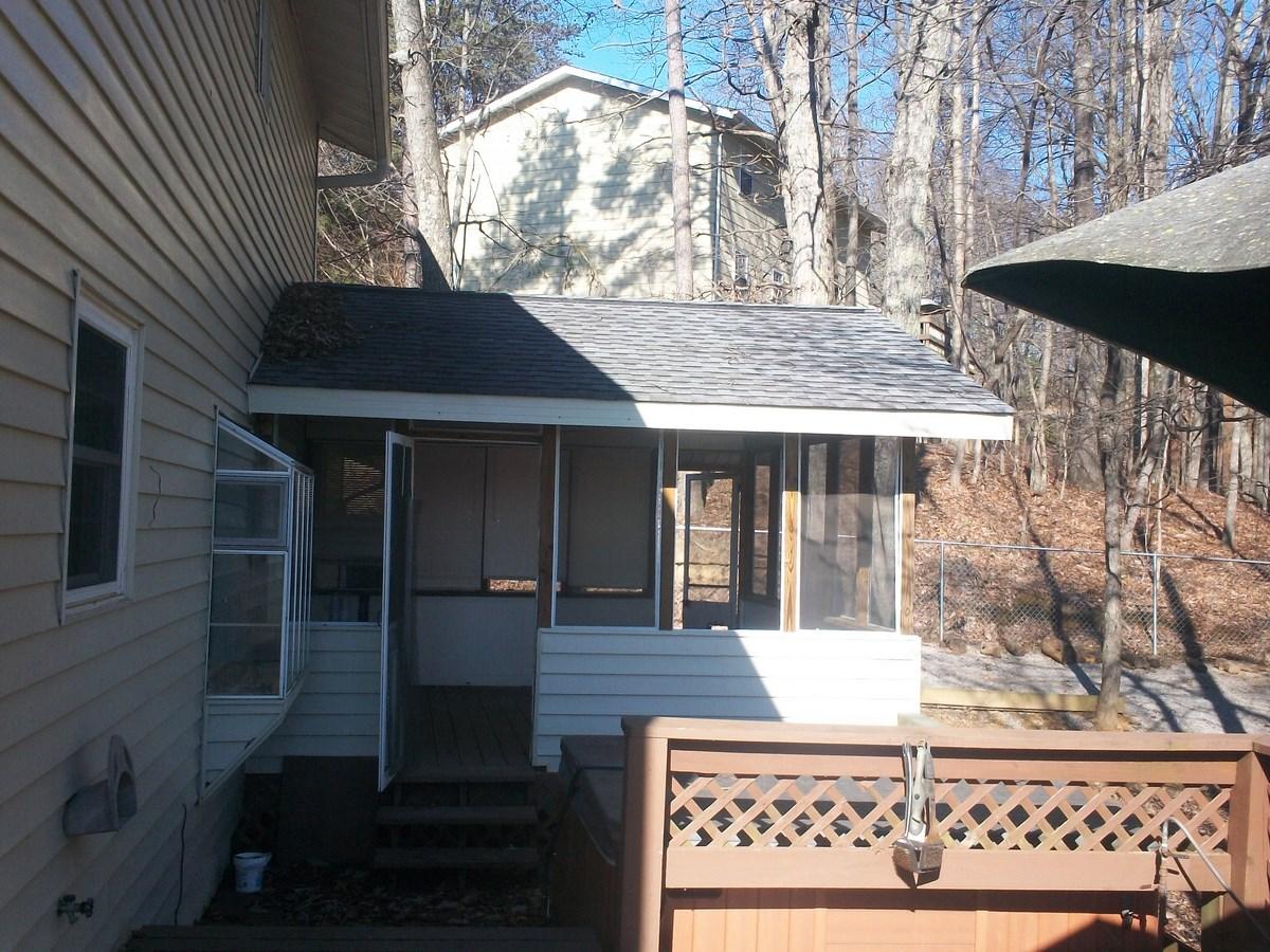 2008 Plumb Ridge Road Knoxville, TN 37932 - Photo 1 of 26 116_3112 (Copy)
