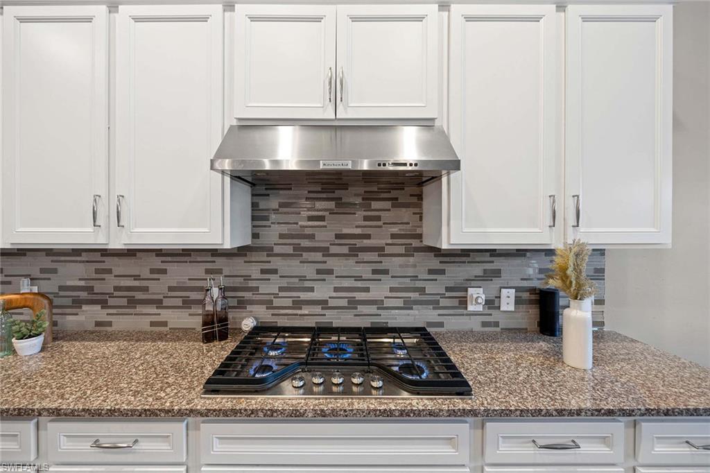 7520 Blackberry Drive Naples, FL 34114 - Photo 12 of 48