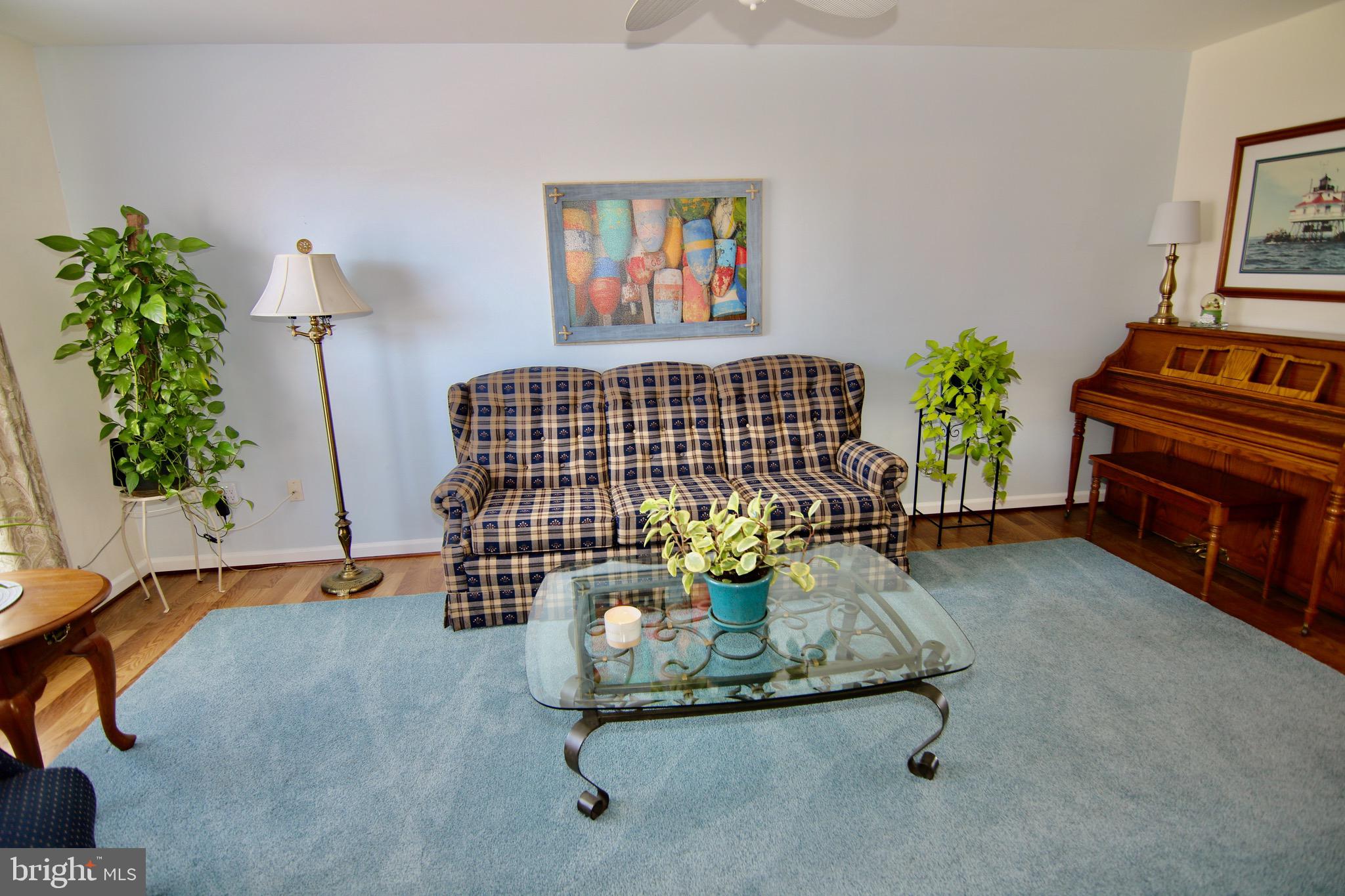2643 Cedar Elm Drive Odenton, MD 21113 - Photo 17 of 59 Living Room