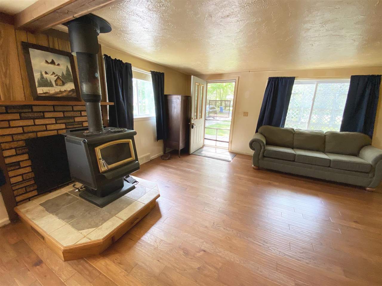 6801 South Delaney Road Owosso, MI 48867 - Photo 4 of 26 50076163-3.JPG