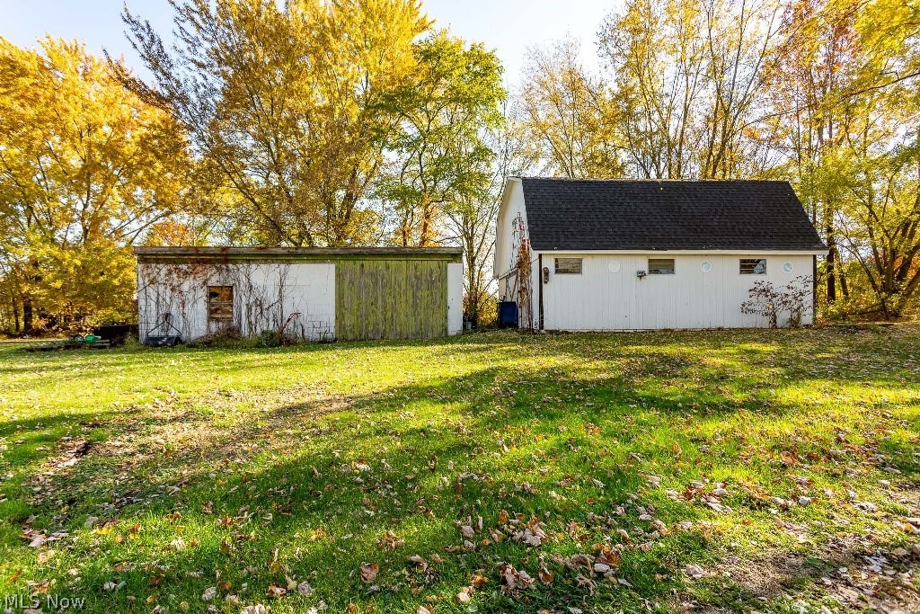 10387 Crow Road Litchfield, OH 44253 - Photo 23 of 35 Gallery Image 23