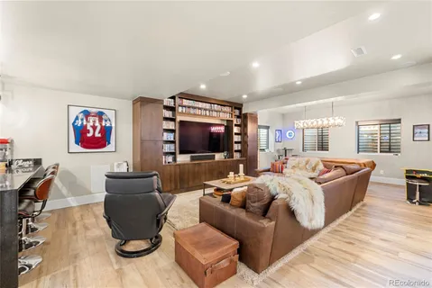 a view of a house with entertaining space