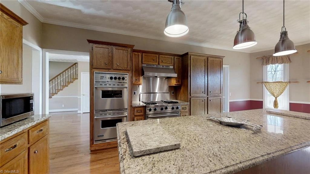 1760 Edgewood Road Wilkesboro, NC 28697 - Photo 7 of 30