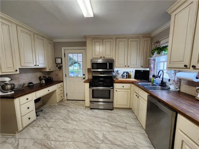 $250,000 | 537 Whitfield Drive, Natchitoches, LA 71457