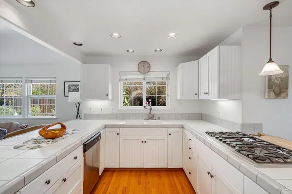 $1,100,000 | 1911 Emerald Drive, Calistoga, CA 94515