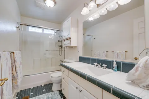 $1,100,000 | 1911 Emerald Drive, Calistoga, CA 94515