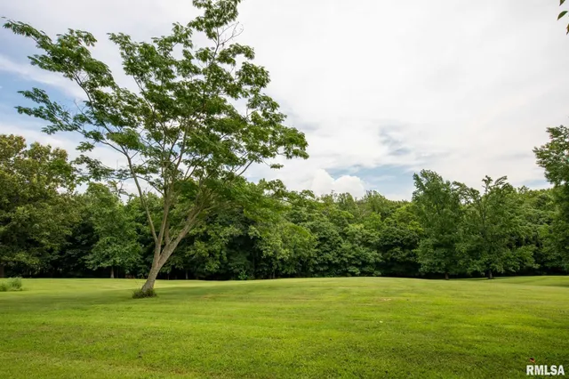 $339,000 | 285 Sally Holler Road, Harrisburg, IL 62946