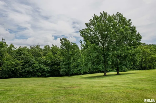 $339,000 | 285 Sally Holler Road, Harrisburg, IL 62946