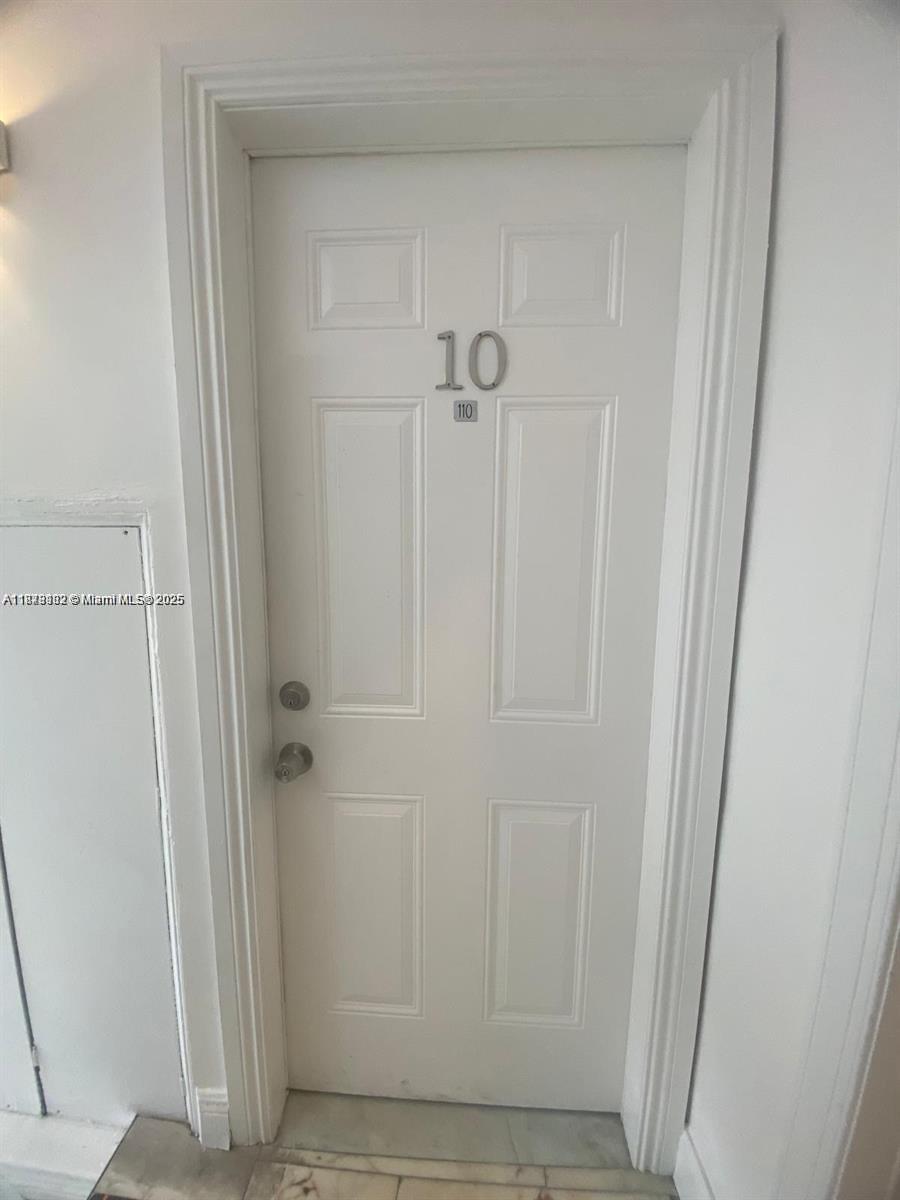 1526 Pennsylvania Avenue, Unit 10 Miami Beach, FL 33139 - Photo 5 of 6 a view of a bathroom