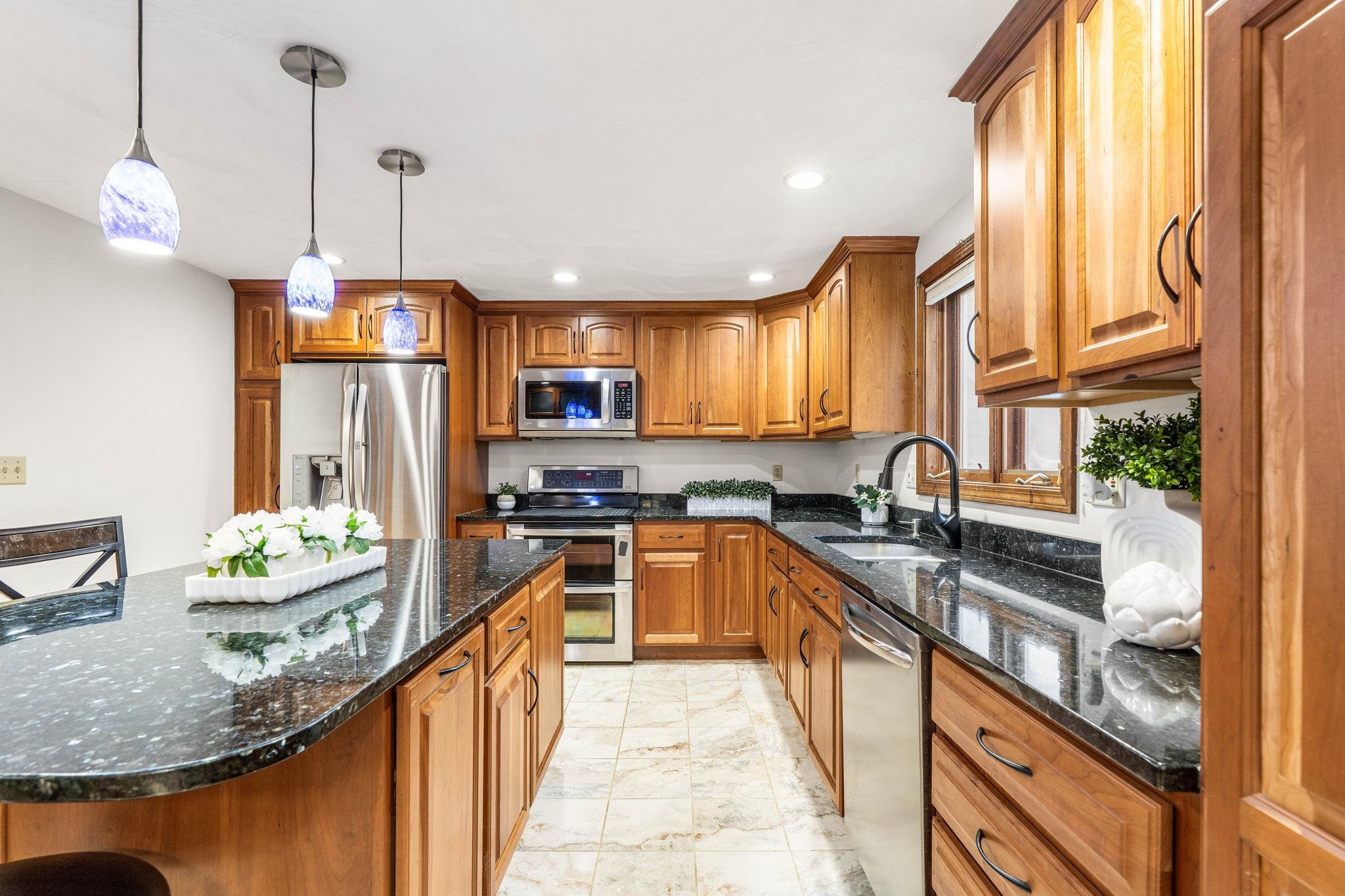 301 North Amherst Road Bedford, NH 03110 - Photo 13 of 57