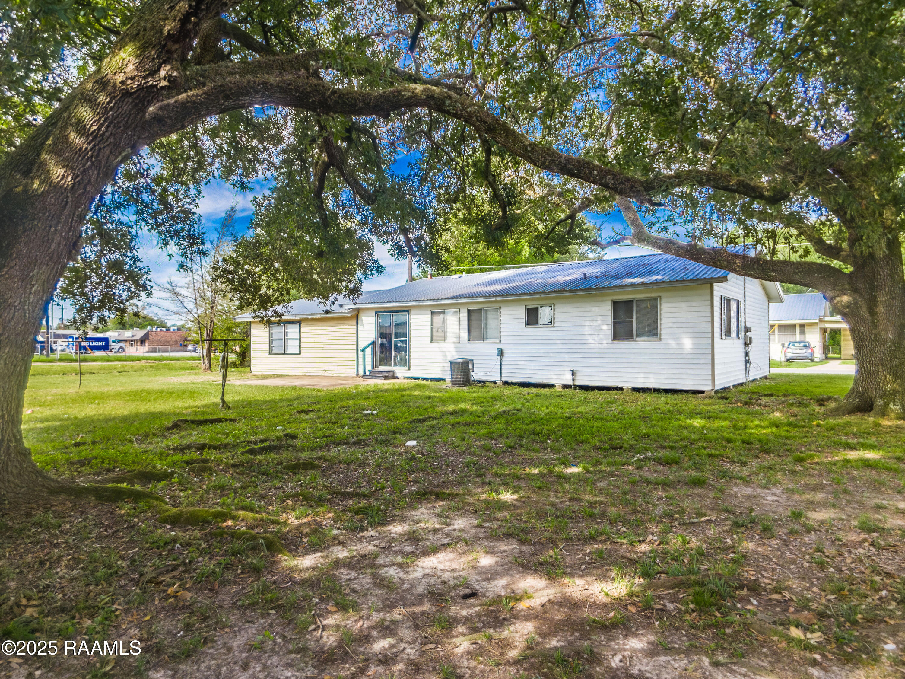 1207 Edith Street Opelousas, LA 70570 - Photo 15 of 22 DJI_20250930100524_0154_D-HDR