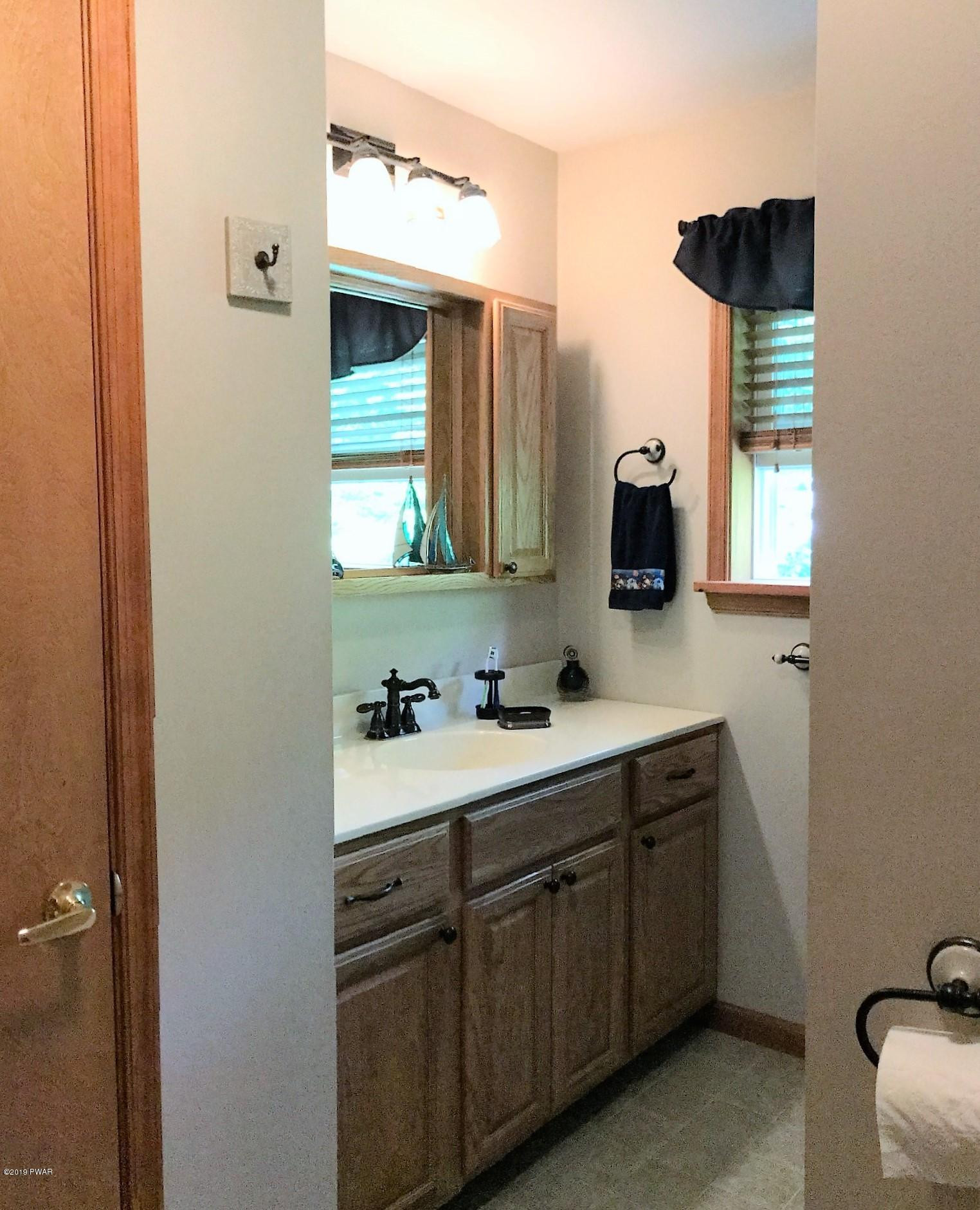 2851 Rockway Road Lake Ariel, PA 18436 - Photo 37 of 55