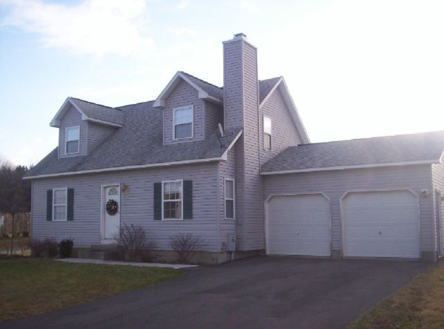 68 Trinity Place Bethlehem, NY 12158 - Photo 2 of 11 Photo 2