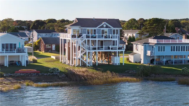 $2,950,000 | 11 Rabbit Run, Westerly, RI 02891