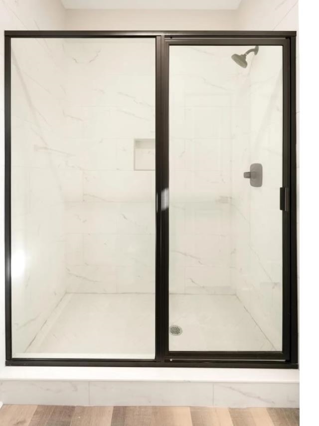 4977 Chevron Road Memphis, TN 38118 - Photo 7 of 19 a view of a glass door