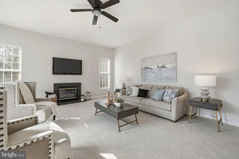 $935,000 | 105 Meadowbrook Court Southwest, Leesburg, VA 20175